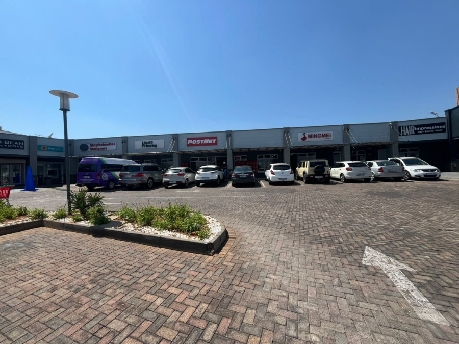 To Let commercial Property for Rent in Die Hoewes Gauteng