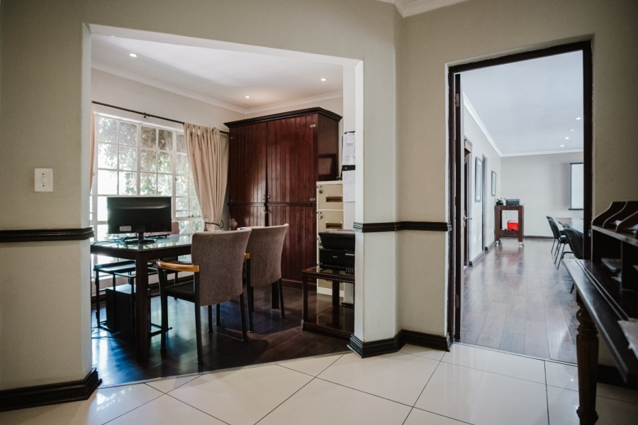 Commercial Property for Sale in Eikenhof Gauteng