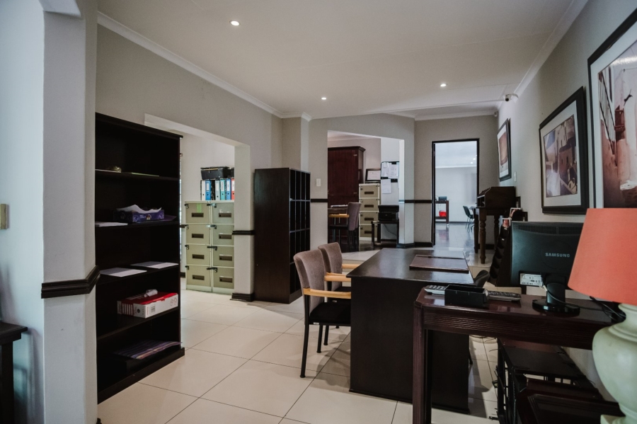 Commercial Property for Sale in Eikenhof Gauteng
