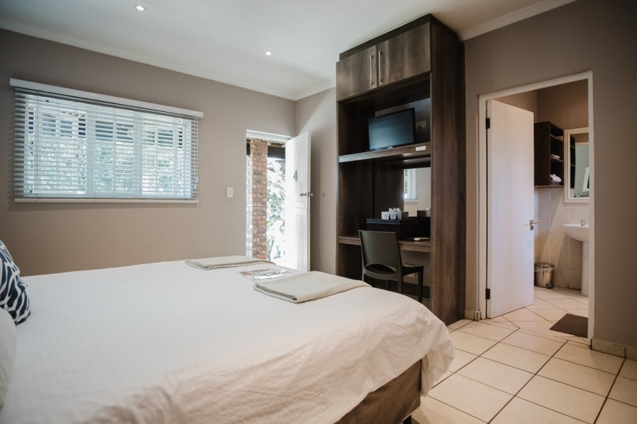Commercial Property for Sale in Eikenhof Gauteng