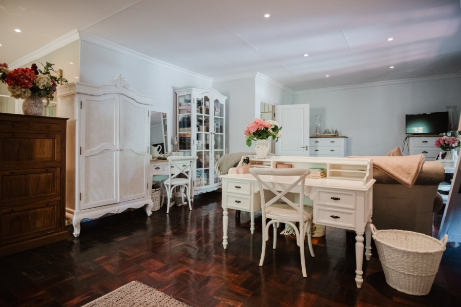 Commercial Property for Sale in Eikenhof Gauteng