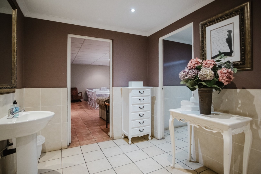 Commercial Property for Sale in Eikenhof Gauteng