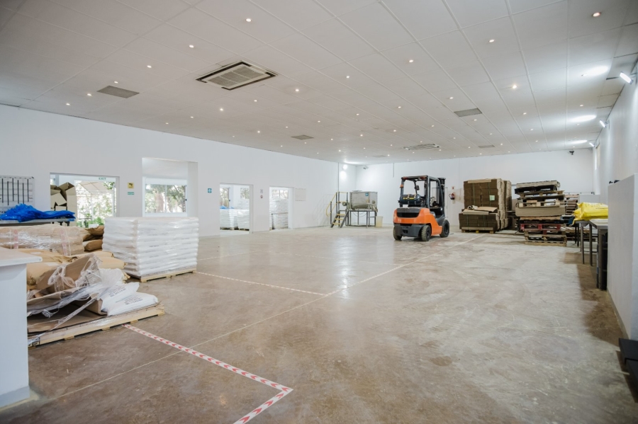 Commercial Property for Sale in Eikenhof Gauteng