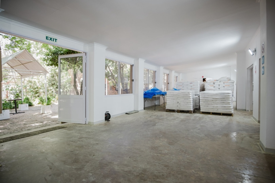 Commercial Property for Sale in Eikenhof Gauteng