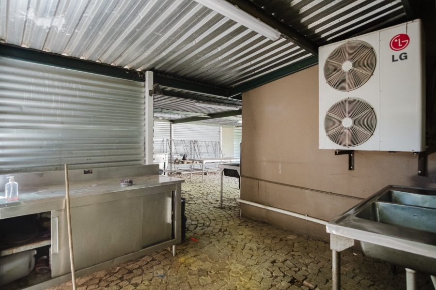 Commercial Property for Sale in Eikenhof Gauteng