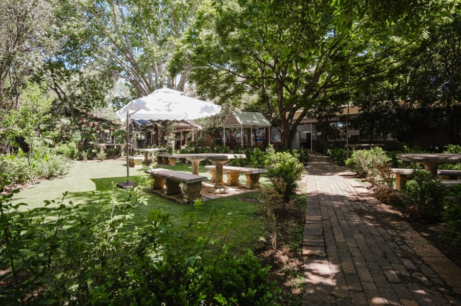 Commercial Property for Sale in Eikenhof Gauteng