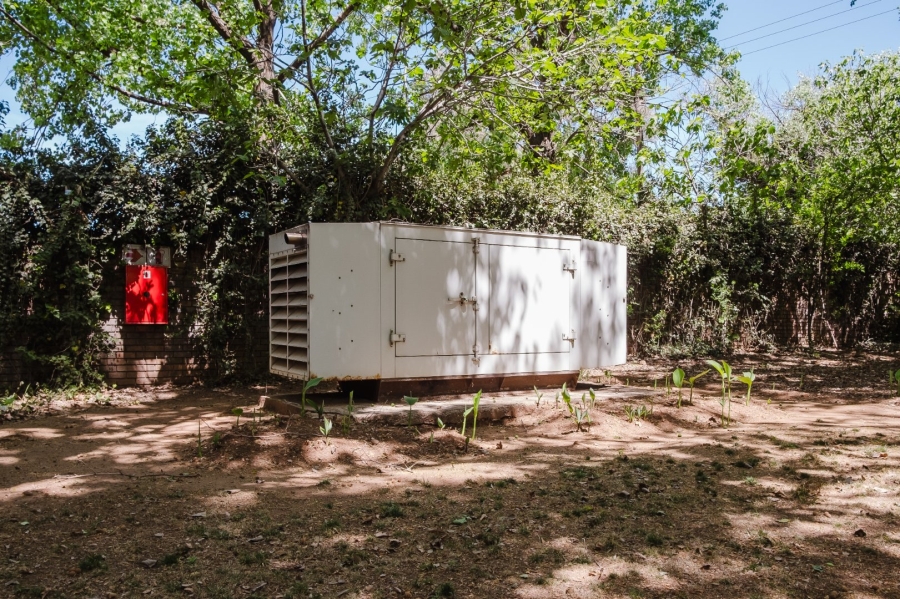 Commercial Property for Sale in Eikenhof Gauteng