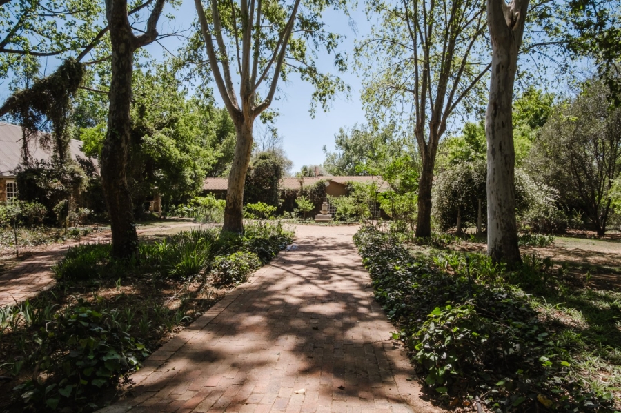 Commercial Property for Sale in Eikenhof Gauteng