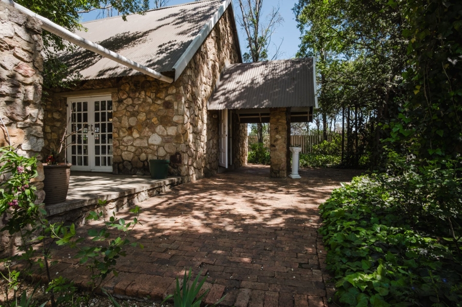 Commercial Property for Sale in Eikenhof Gauteng
