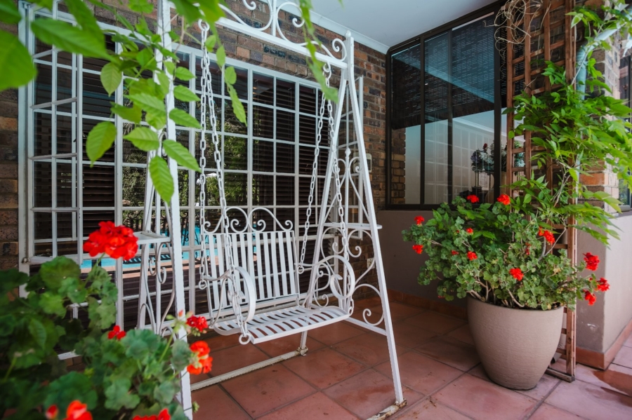 Commercial Property for Sale in Eikenhof Gauteng