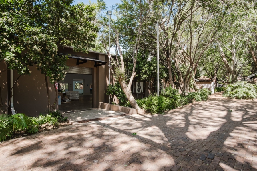 Commercial Property for Sale in Eikenhof Gauteng