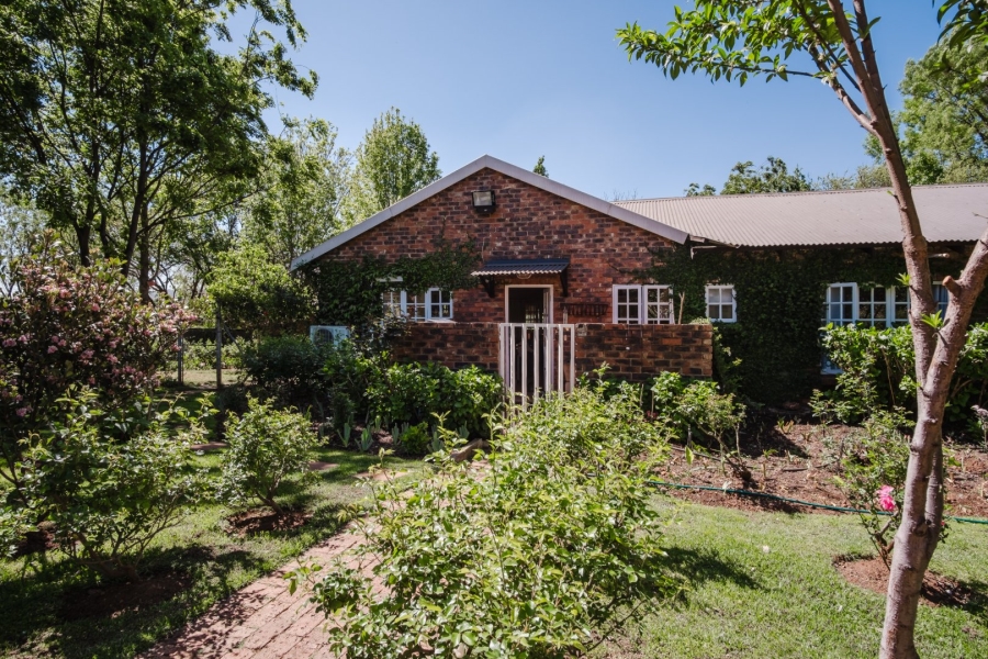 Commercial Property for Sale in Eikenhof Gauteng