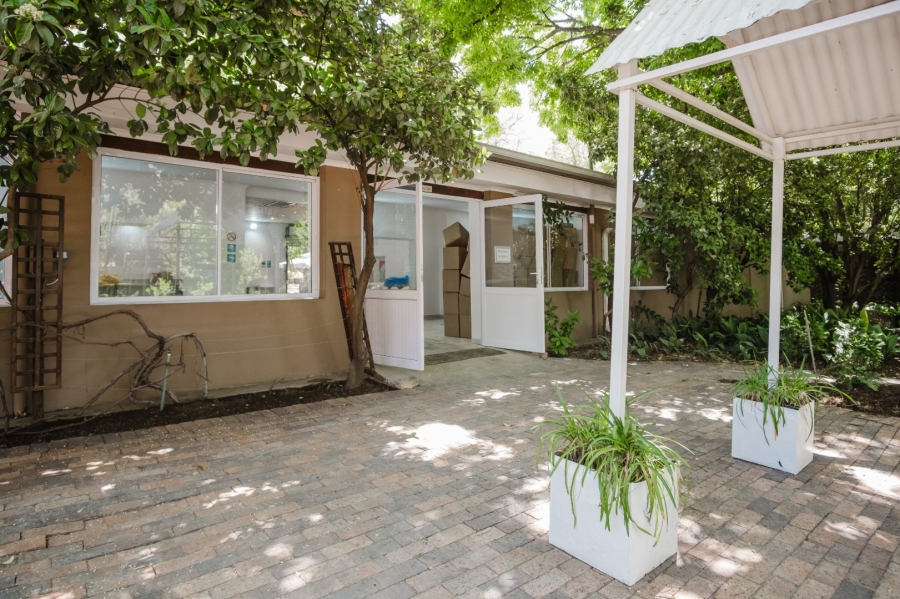 Commercial Property for Sale in Eikenhof Gauteng