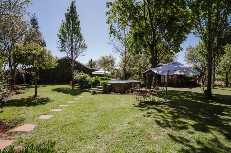 Commercial Property for Sale in Eikenhof Gauteng