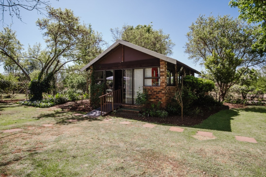 Commercial Property for Sale in Eikenhof Gauteng