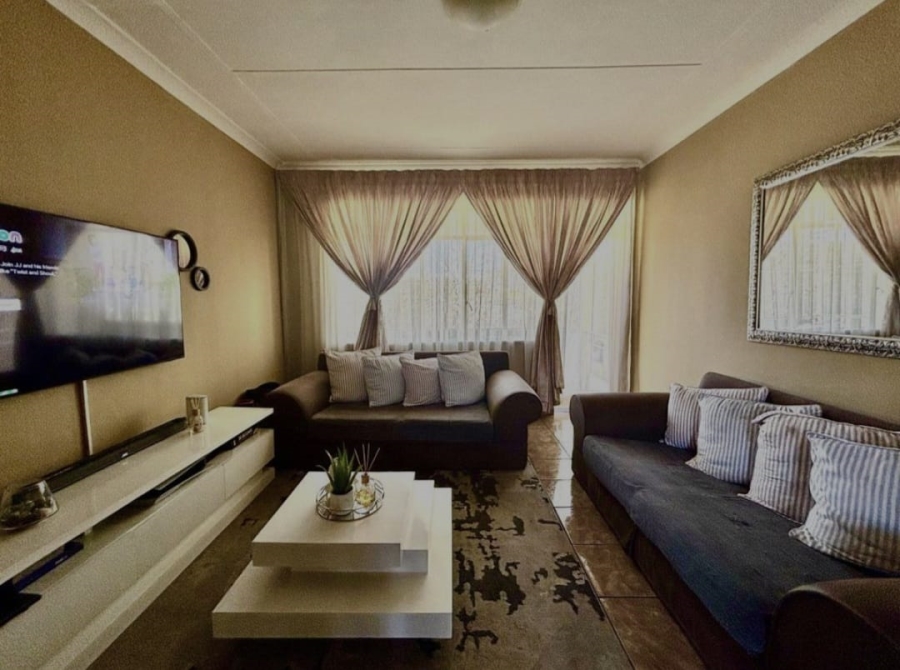 2 Bedroom Property for Sale in Benoni Central Gauteng