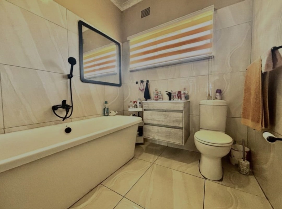 2 Bedroom Property for Sale in Benoni Central Gauteng