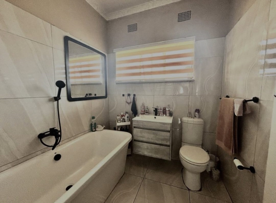 2 Bedroom Property for Sale in Benoni Central Gauteng
