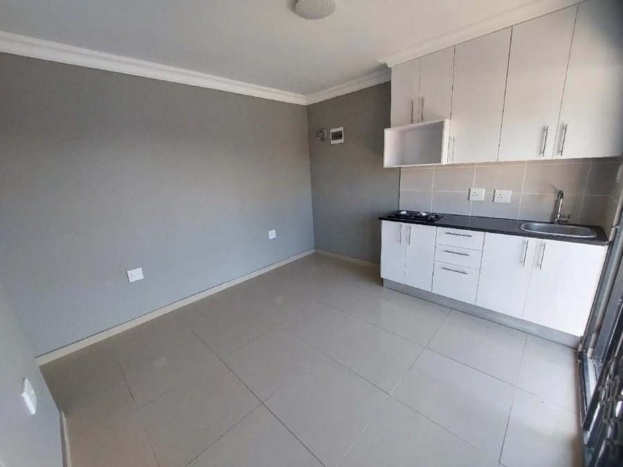 15 Bedroom Property for Sale in Glen Harvie Gauteng