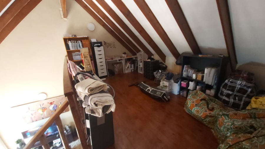 3 Bedroom Property for Sale in Glen Marais Gauteng