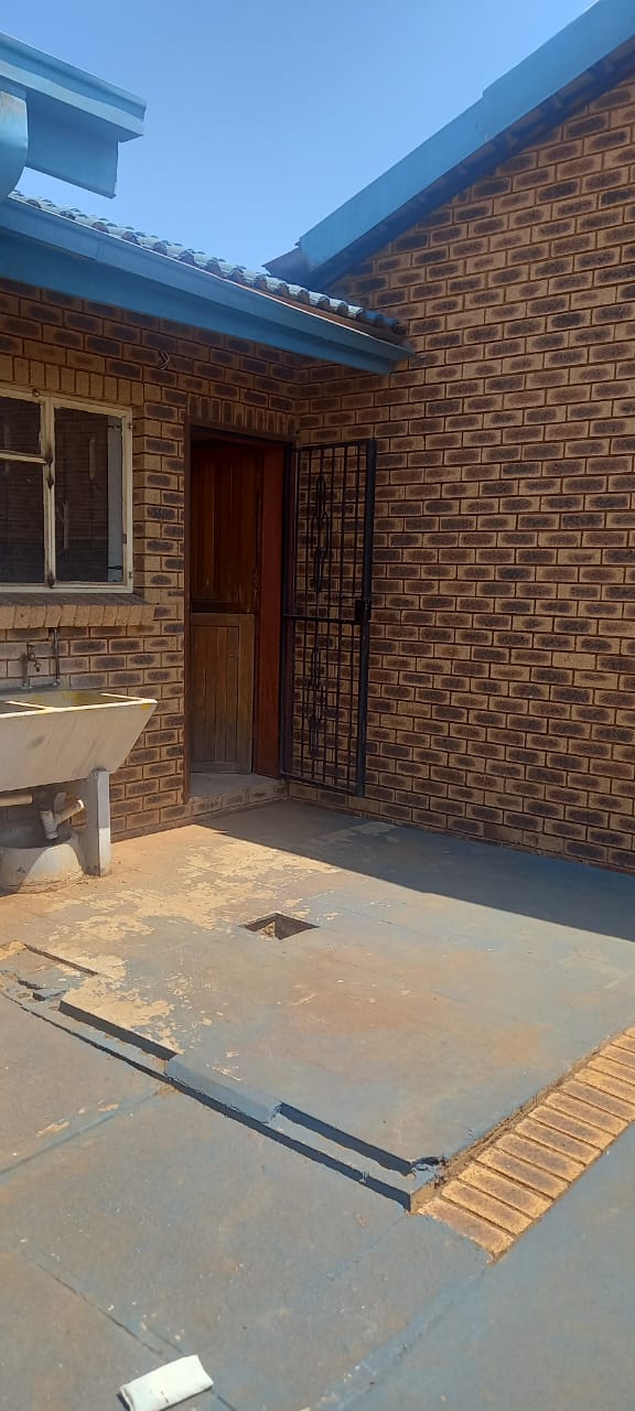 4 Bedroom Property for Sale in Ga-Rankuwa Unit 7 Gauteng
