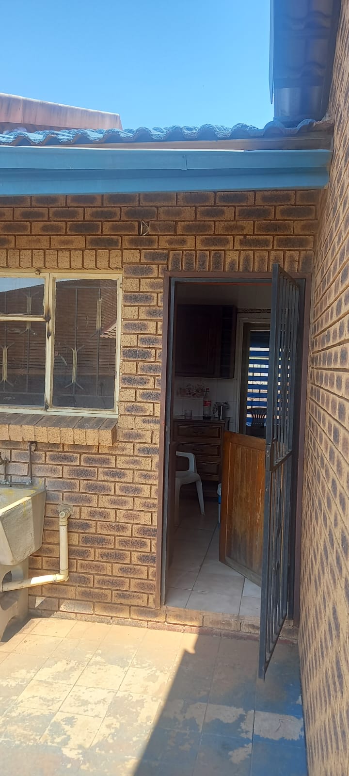 4 Bedroom Property for Sale in Ga-Rankuwa Unit 7 Gauteng