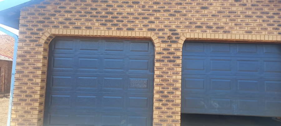 4 Bedroom Property for Sale in Ga-Rankuwa Unit 7 Gauteng