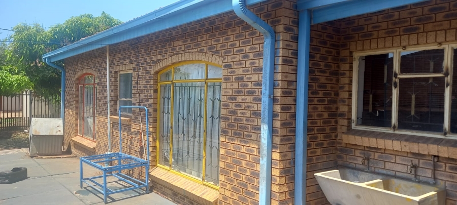 4 Bedroom Property for Sale in Ga-Rankuwa Unit 7 Gauteng
