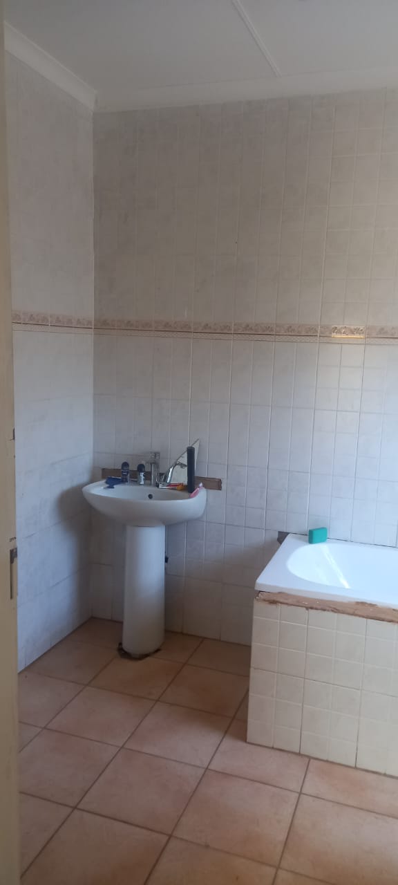 4 Bedroom Property for Sale in Ga-Rankuwa Unit 7 Gauteng