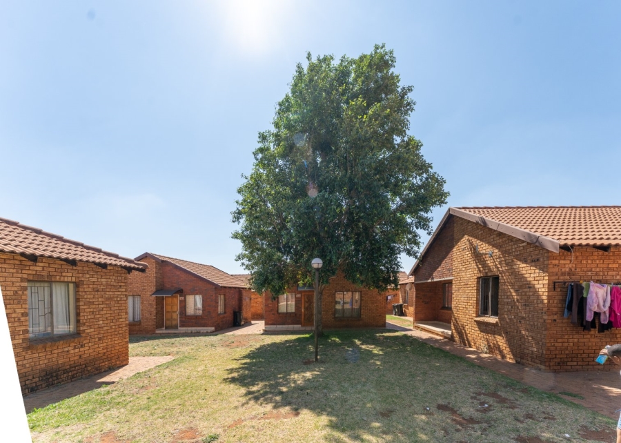 3 Bedroom Property for Sale in Protea Glen Gauteng