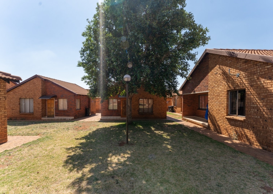 3 Bedroom Property for Sale in Protea Glen Gauteng