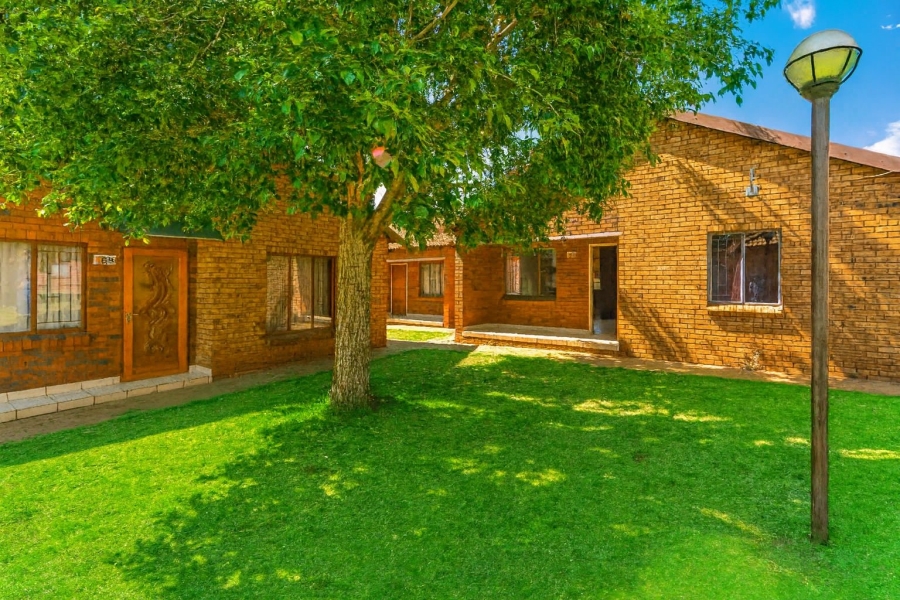 3 Bedroom Property for Sale in Protea Glen Gauteng