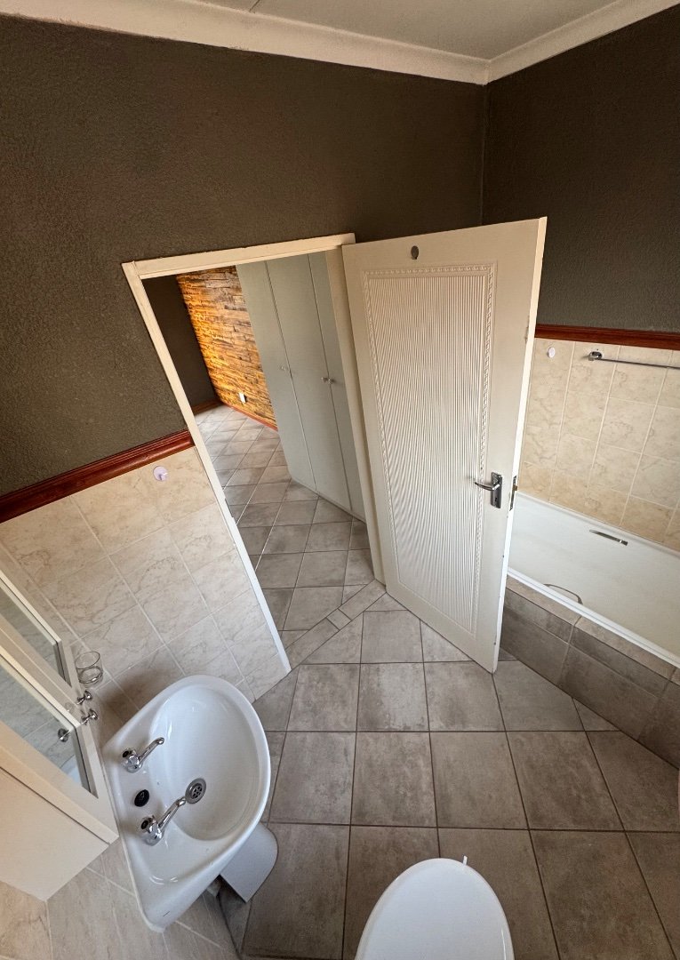 3 Bedroom Property for Sale in Annlin Gauteng