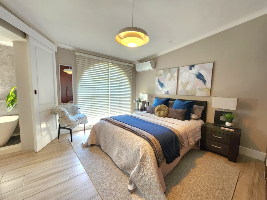 4 Bedroom Property for Sale in Glenanda Gauteng
