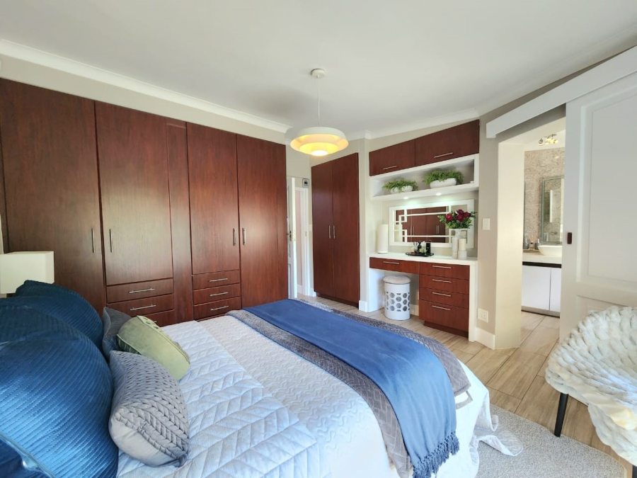 4 Bedroom Property for Sale in Glenanda Gauteng