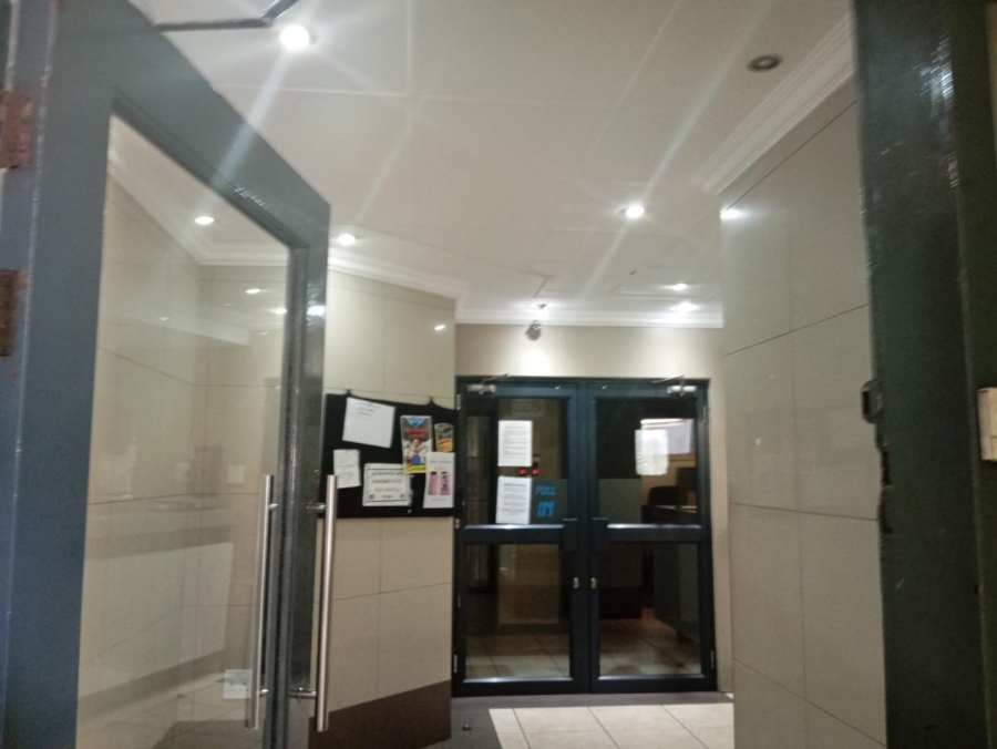 1 Bedroom Property for Sale in Braamfontein Gauteng