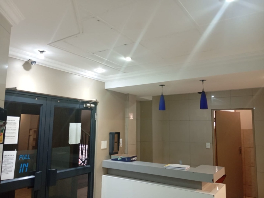 1 Bedroom Property for Sale in Braamfontein Gauteng