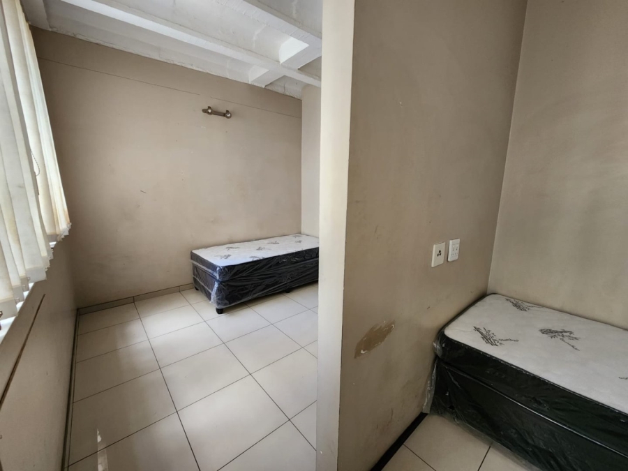 1 Bedroom Property for Sale in Braamfontein Gauteng