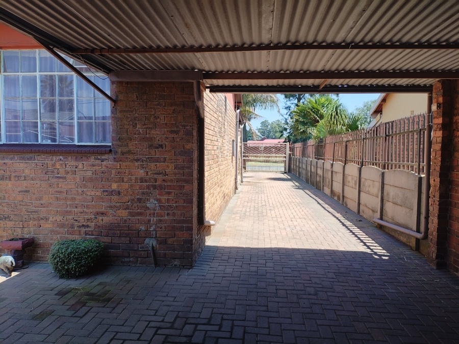 3 Bedroom Property for Sale in Paul Krugersoord Gauteng