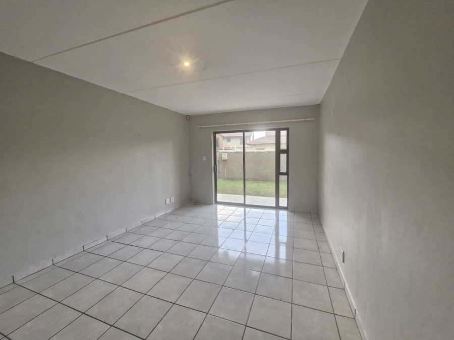 To Let 2 Bedroom Property for Rent in Parkrand Gauteng