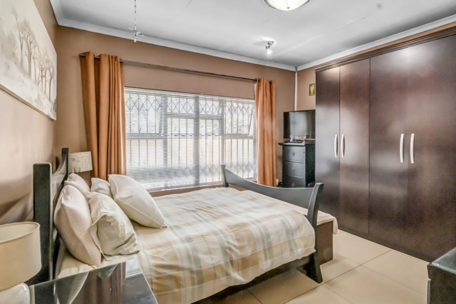 3 Bedroom Property for Sale in Edenvale Central Gauteng