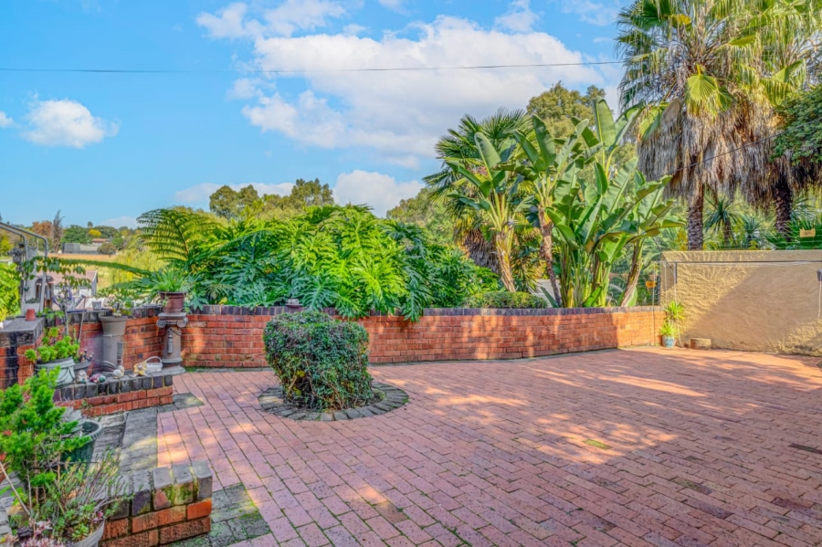 3 Bedroom Property for Sale in Edenvale Central Gauteng