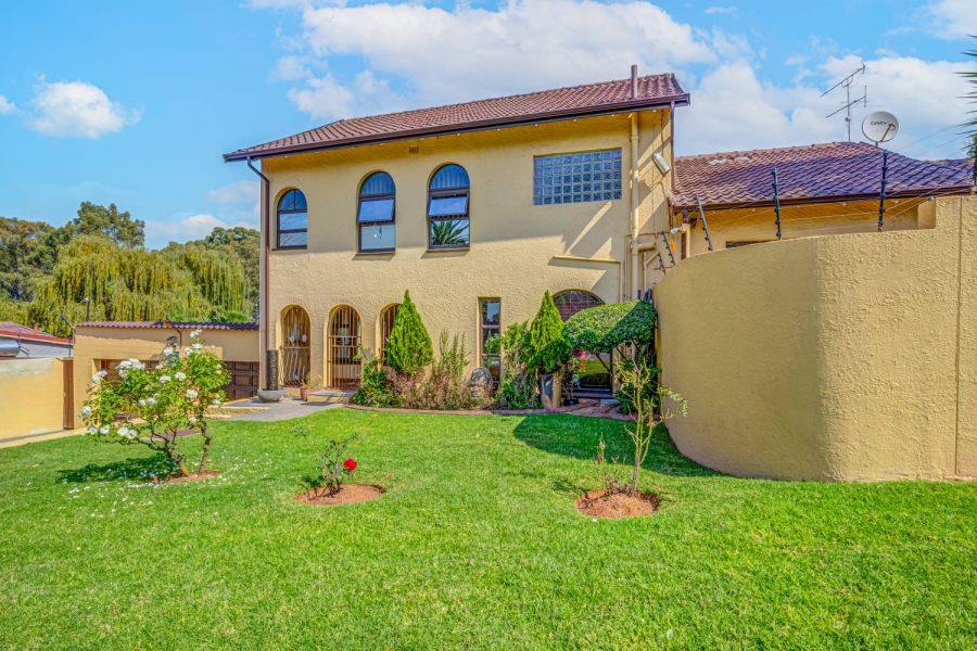 3 Bedroom Property for Sale in Edenvale Central Gauteng