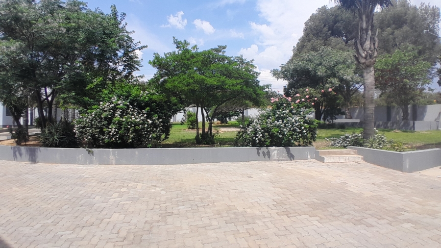 To Let 2 Bedroom Property for Rent in Glen Austin Gauteng