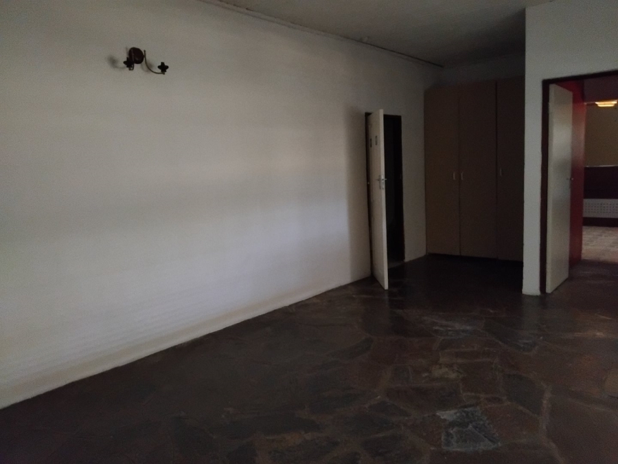 To Let commercial Property for Rent in Glen Austin Gauteng