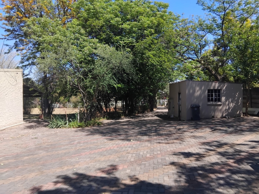 To Let commercial Property for Rent in Glen Austin Gauteng