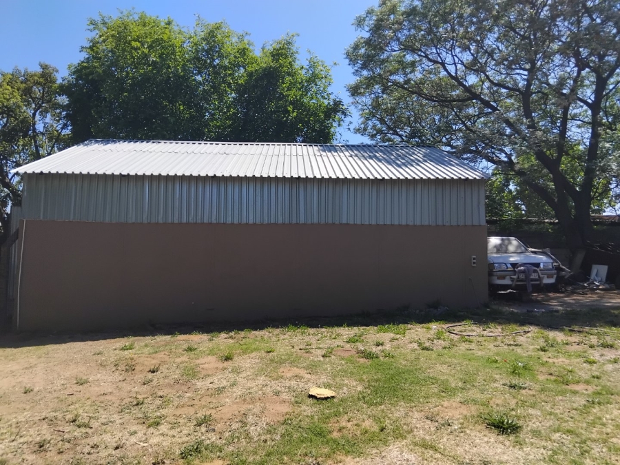 To Let commercial Property for Rent in Glen Austin Gauteng