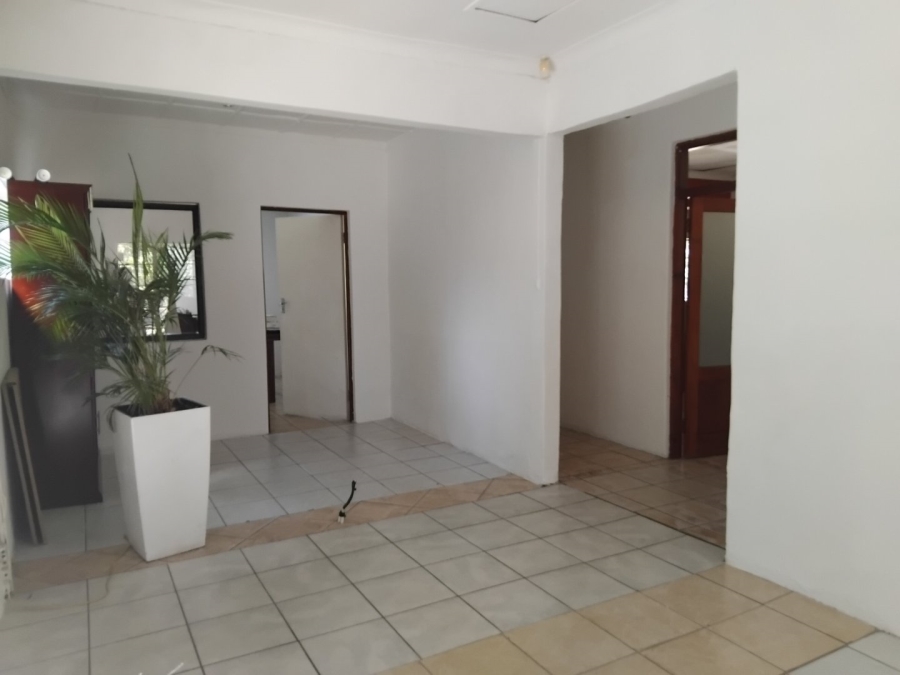 3 Bedroom Property for Sale in Glen Austin Gauteng