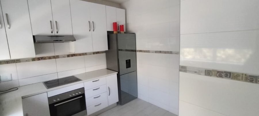 2 Bedroom Property for Sale in Cyrildene Gauteng