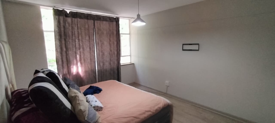 2 Bedroom Property for Sale in Cyrildene Gauteng